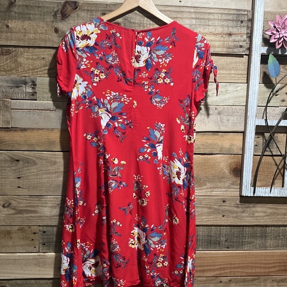 Arizona Jean Co. Sz M Red Dress with Flowers - Picture 5 of 8